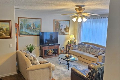Villa ou maison à vendre à Pembroke Pines, Floride: 3 chambres, 212.47 m2 № 1054617 - photo 10
