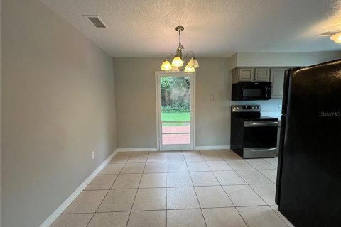 Casa en venta en Orlando, Florida, 4 dormitorios, 108.7 m2 № 1359826 - foto 7