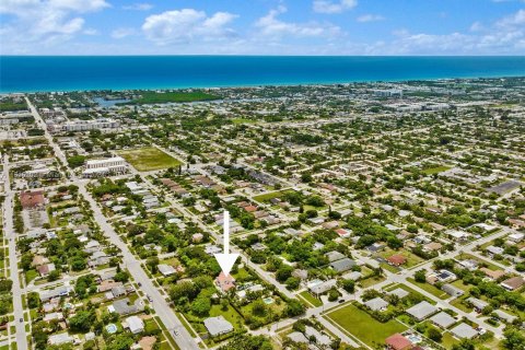 Villa ou maison à vendre à Boynton Beach, Floride: 4 chambres, 319.86 m2 № 1305706 - photo 4