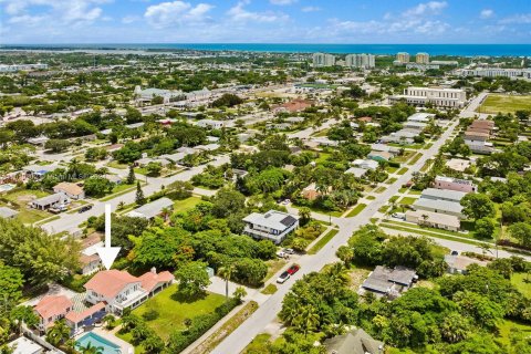 Villa ou maison à vendre à Boynton Beach, Floride: 4 chambres, 319.86 m2 № 1305706 - photo 3