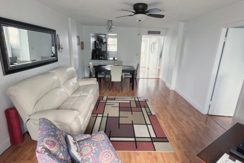 Condo in Oakland Park, Florida, 2 bedrooms  № 1058796 - photo 3