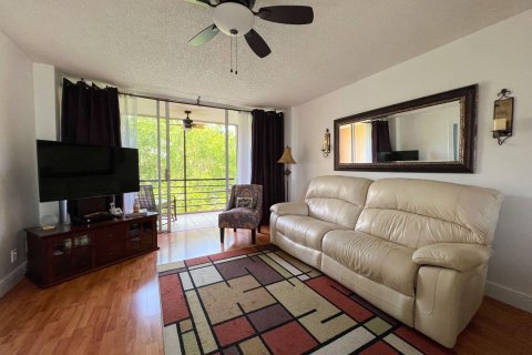 Condo in Oakland Park, Florida, 2 bedrooms  № 1058796 - photo 20