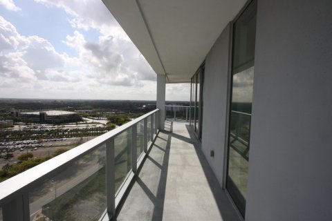 Copropriété à vendre à Sunrise, Floride: 3 chambres, 129.51 m2 № 1058862 - photo 28