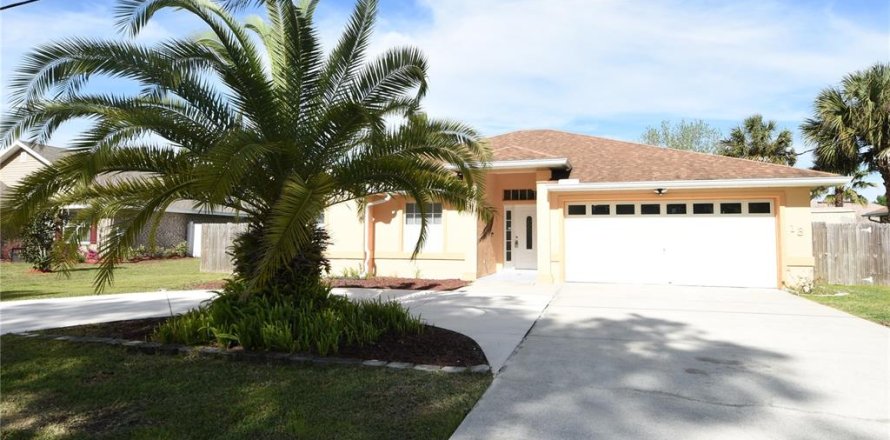 House in Palm Coast, Florida 3 bedrooms, 137.4 sq.m. № 1062128