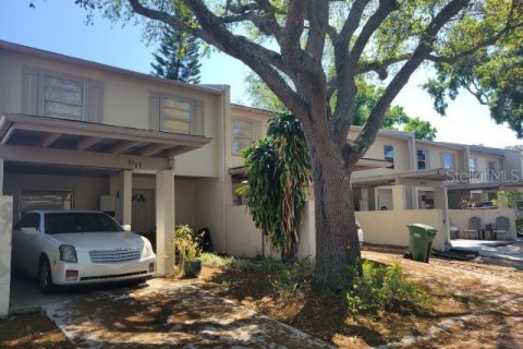 Townhouse in Tampa, Florida 2 bedrooms, 105.72 sq.m. № 1069338 - photo 15