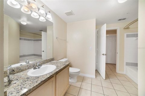 Condo in Orlando, Florida, 2 bedrooms  № 1393128 - photo 14