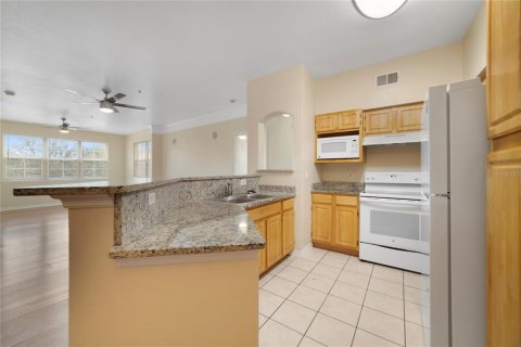 Condo in Orlando, Florida, 2 bedrooms  № 1393128 - photo 6