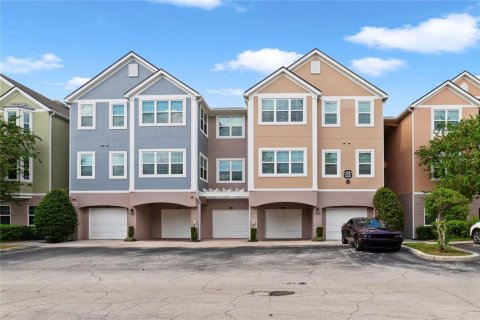 Condominio en venta en Orlando, Florida, 2 dormitorios, 114.55 m2 № 1393128 - foto 1