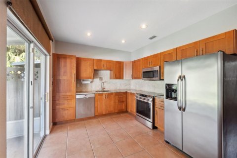 Adosado en venta en Tampa, Florida, 3 dormitorios, 156.54 m2 № 1393091 - foto 10