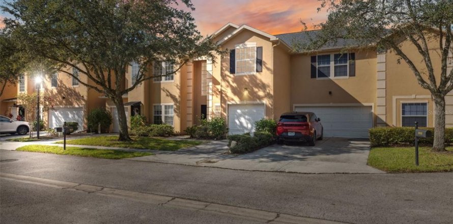 Townhouse in Tampa, Florida 3 bedrooms, 156.54 sq.m. № 1393091