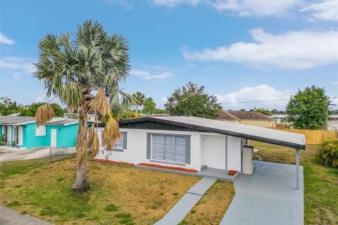 Casa en venta en Port Charlotte, Florida, 2 dormitorios, 75.44 m2 № 1170237 - foto 23