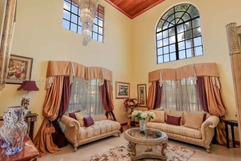 Villa ou maison à louer à Miami, Floride: 5 chambres, 422.89 m2 № 1023736 - photo 4