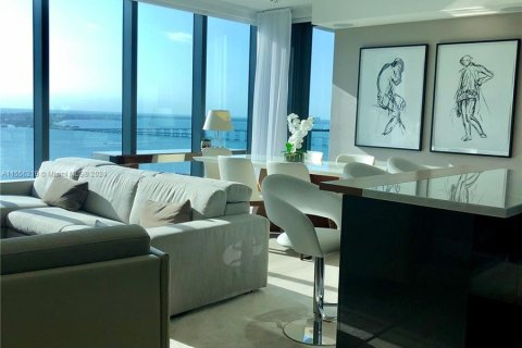 Copropriété à vendre à Miami, Floride: 2 chambres, 105.63 m2 № 1081224 - photo 18