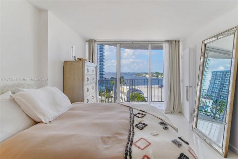 Condominio en alquiler en North Bay Village, Florida, 2 dormitorios, 95.69 m2 № 1396841 - foto 19