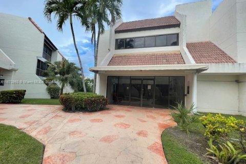 Condominio en venta en Weston, Florida, 1 dormitorio, 78.5 m2 № 1396888 - foto 1