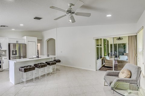 Villa ou maison à vendre à Royal Palm Beach, Floride: 4 chambres, 185.62 m2 № 1038011 - photo 26