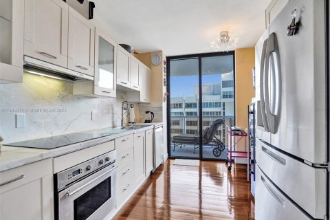 Condominio en venta en Miami Beach, Florida, 2 dormitorios, 137.22 m2 № 1305163 - foto 10