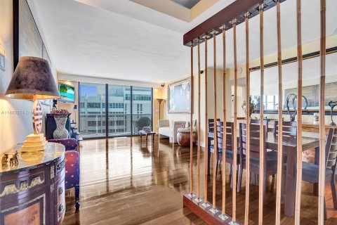 Copropriété à vendre à Miami Beach, Floride: 2 chambres, 137.22 m2 № 1305163 - photo 2