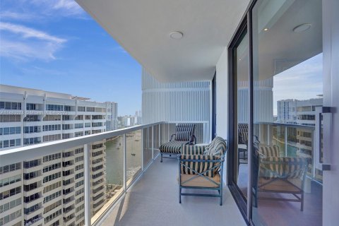 Copropriété à vendre à Miami Beach, Floride: 2 chambres, 137.22 m2 № 1305163 - photo 30