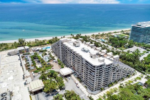 Condominio en venta en Key Biscayne, Florida, 1 dormitorio, 93.74 m2 № 1305371 - foto 2