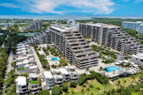 Condominio en venta en Key Biscayne, Florida, 1 dormitorio, 93.74 m2 № 1305371 - foto 3