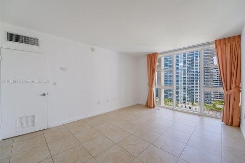 Condominio en venta en Bal Harbour, Florida, 2 dormitorios, 98.1 m2 № 1240685 - foto 22