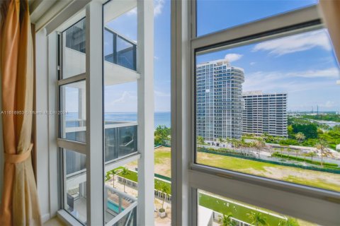 Condominio en venta en Bal Harbour, Florida, 2 dormitorios, 98.1 m2 № 1240685 - foto 23