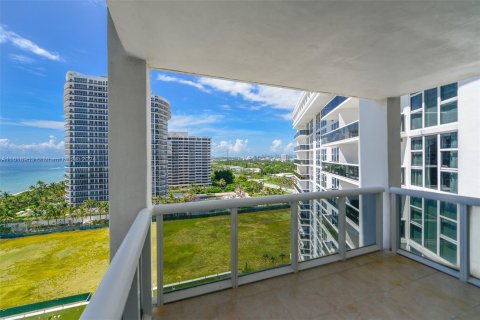 Condominio en venta en Bal Harbour, Florida, 2 dormitorios, 98.1 m2 № 1240685 - foto 19