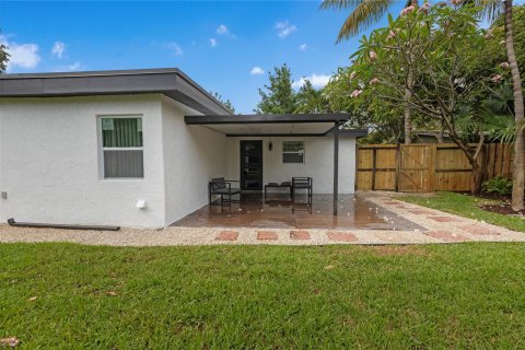 House in Wilton Manors, Florida 3 bedrooms, 150.87 sq.m. № 1162035 - photo 10