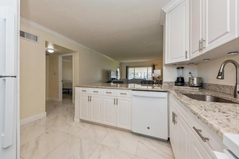 Condominio en venta en Lake Worth, Florida, 1 dormitorio, 69.12 m2 № 1036106 - foto 19