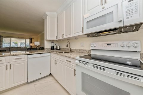 Condominio en venta en Lake Worth, Florida, 1 dormitorio, 69.12 m2 № 1036106 - foto 20