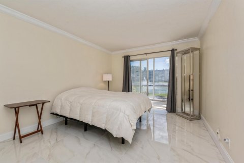 Condominio en venta en Lake Worth, Florida, 1 dormitorio, 69.12 m2 № 1036106 - foto 14