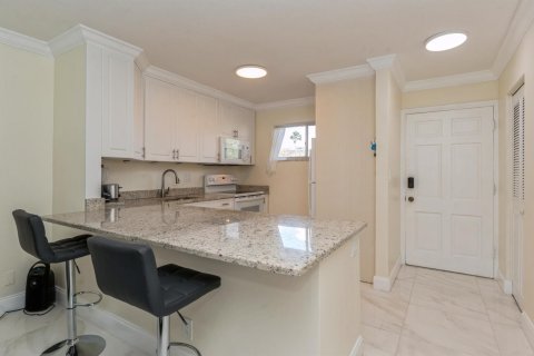 Condominio en venta en Lake Worth, Florida, 1 dormitorio, 69.12 m2 № 1036106 - foto 21