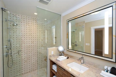 Condominio en venta en Sarasota, Florida, 4 dormitorios, 243.87 m2 № 1062094 - foto 14