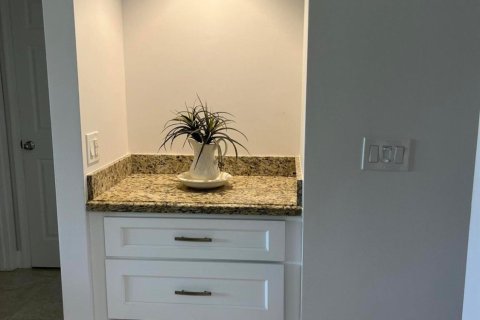 Condo in Jupiter, Florida, 2 bedrooms  № 1047984 - photo 11