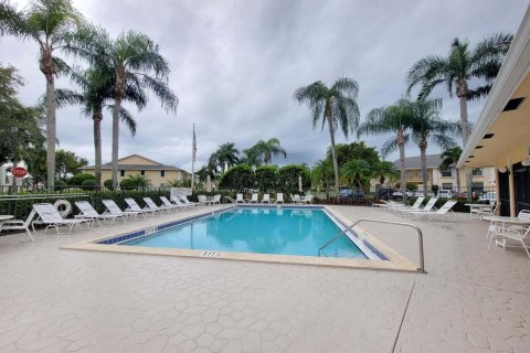 Condo in Jupiter, Florida, 2 bedrooms  № 1047984 - photo 1