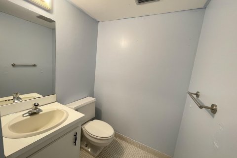 Condo in Lauderhill, Florida, 1 bedroom  № 1075644 - photo 3