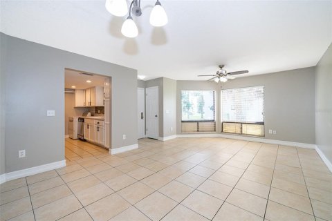 Copropriété à vendre à Orlando, Floride: 2 chambres, 90.67 m2 № 1341750 - photo 4