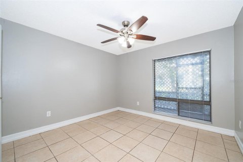 Copropriété à vendre à Orlando, Floride: 2 chambres, 90.67 m2 № 1341750 - photo 12