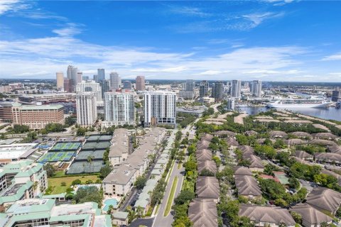 Copropriété à vendre à Tampa, Floride: 2 chambres, 115.66 m2 № 1349967 - photo 24