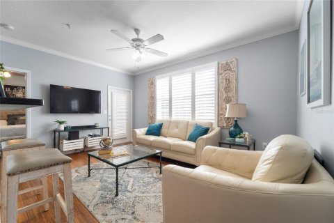 Condo in Tampa, Florida, 2 bedrooms  № 1349967 - photo 2