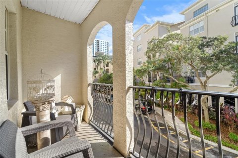 Condo in Tampa, Florida, 2 bedrooms  № 1349967 - photo 13