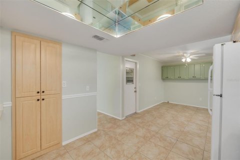 Villa ou maison à vendre à Largo, Floride: 2 chambres, 122.72 m2 № 1353234 - photo 11