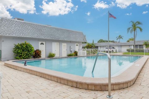 Villa ou maison à vendre à Largo, Floride: 2 chambres, 122.72 m2 № 1353234 - photo 28