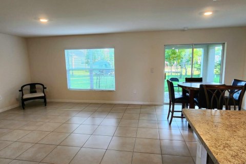 Casa en venta en Lehigh Acres, Florida, 3 dormitorios, 134.71 m2 № 1077740 - foto 5