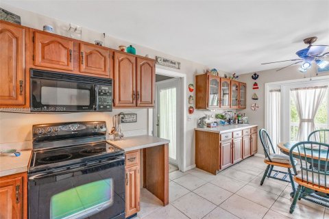 Casa en venta en Big Pine Key, Florida, 3 dormitorios, 146.04 m2 № 1386030 - foto 18