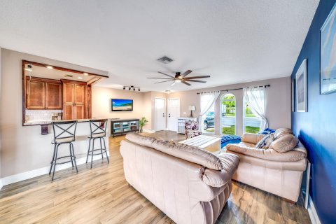 Casa en venta en Deerfield Beach, Florida, 2 dormitorios, 123.19 m2 № 1040737 - foto 24