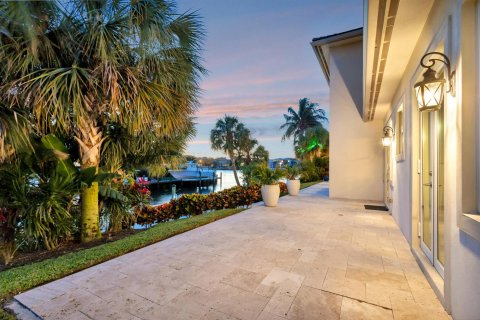 Casa en venta en North Palm Beach, Florida, 4 dormitorios, 339.74 m2 № 1040739 - foto 26