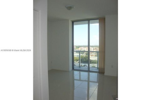 Condominio en alquiler en Miami, Florida, 2 dormitorios, 102.1 m2 № 1397586 - foto 5