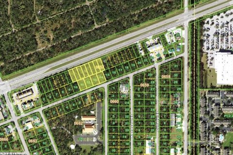 Terreno en venta en Port Charlotte, Florida № 1198711 - foto 6